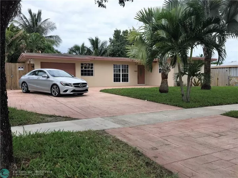 5051 SW 11th St, Plantation, FL 33317