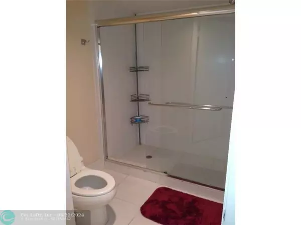 Aventura, FL 33180,3400 NE 192 ST  #2007