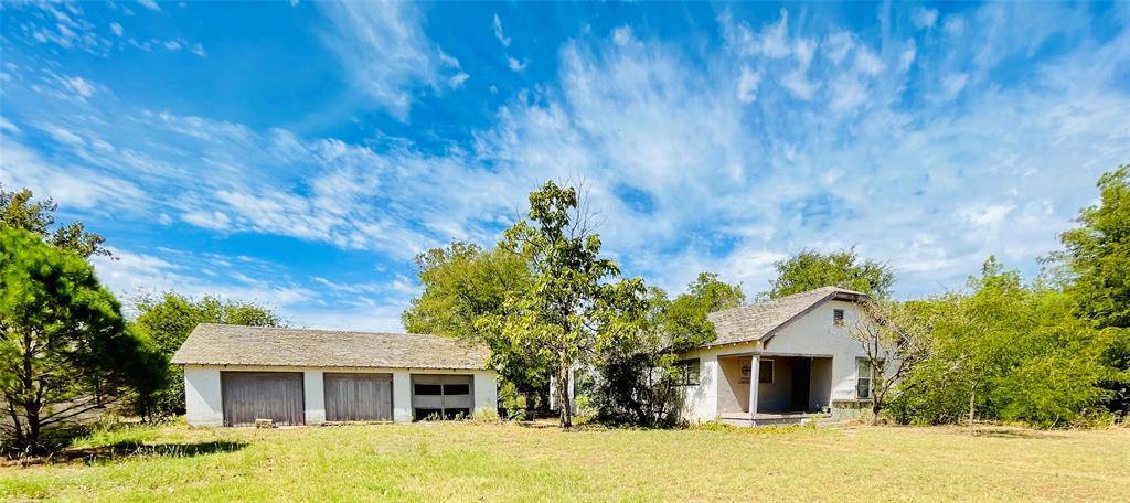 1206 Taylor Avenue, Rule, TX 79547