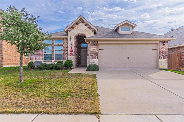 2545 Old Buck Drive, Weatherford, TX 76087