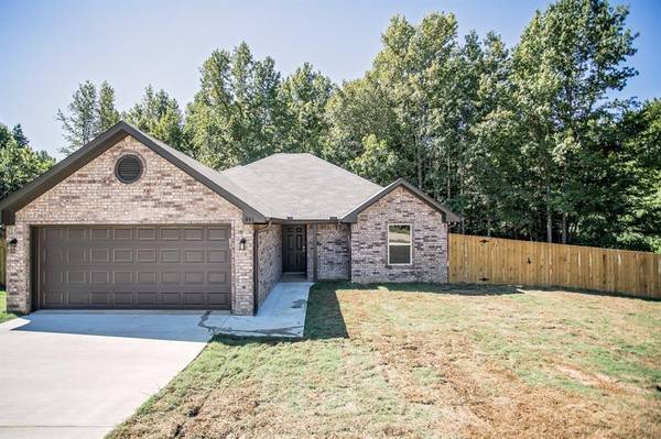 441 Tara Lane, Troup, TX 75789