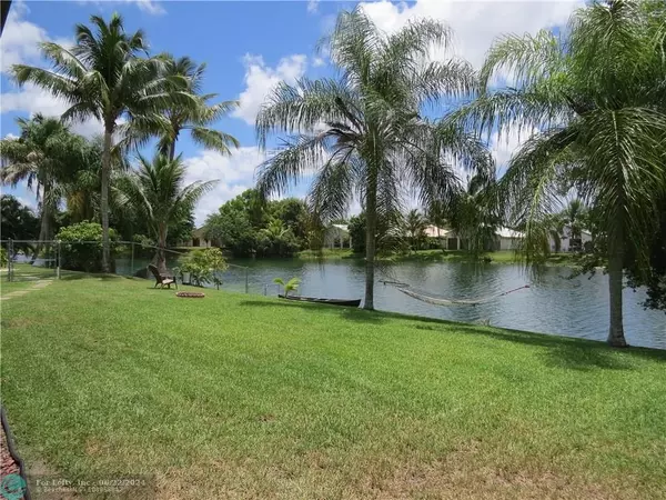 Davie, FL 33331,15030 Eaglebrook Ct