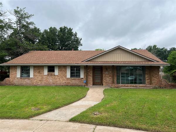 1314 Holly Glen Drive, Dallas, TX 75232