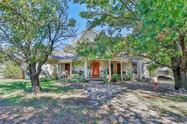 5256 County Road 336,  Valley View,  TX 76272