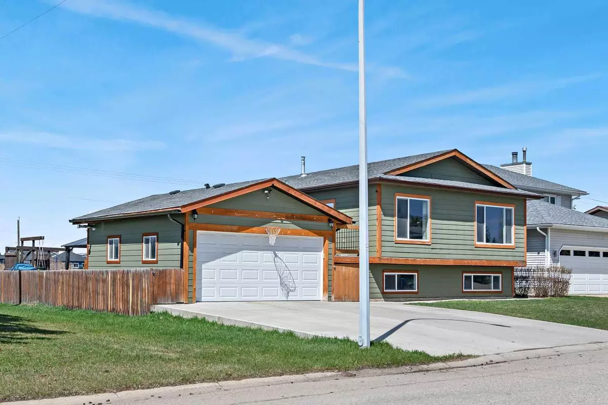 Crossfield, AB T0M 0S0,1602 Harrison ST