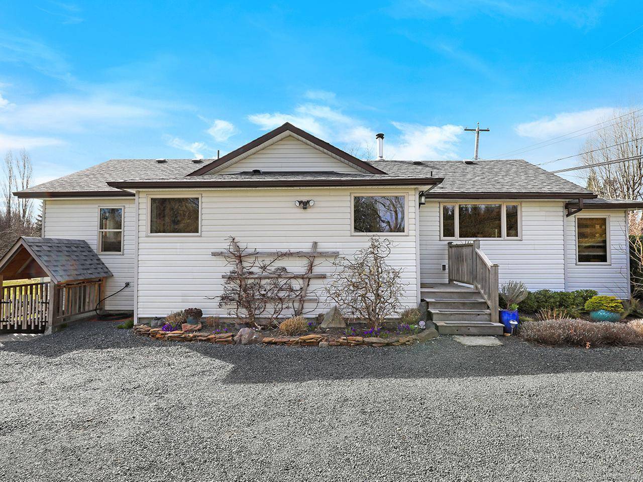 Courtenay, BC V9J 1L4,2709 Huband Rd