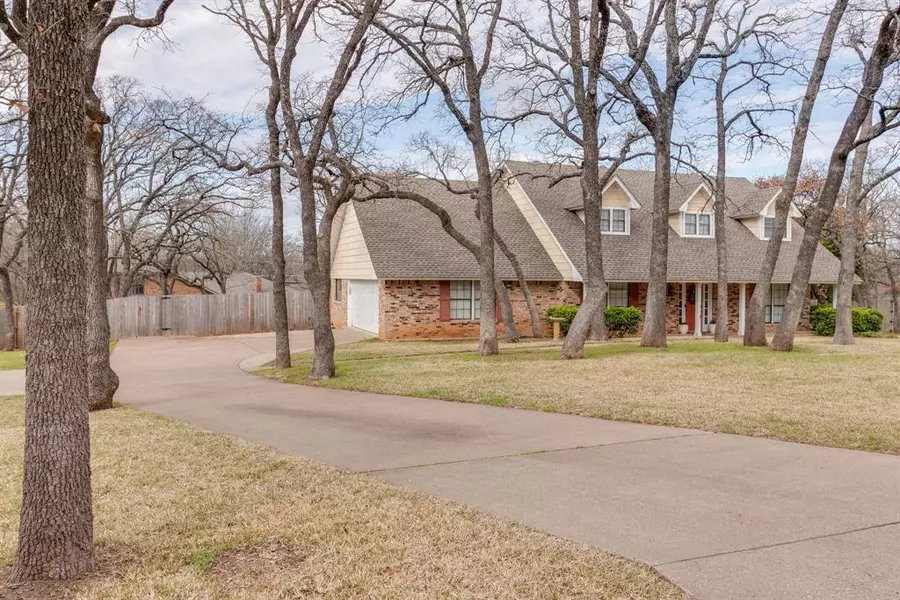 4608 Maywood Drive, Arlington, TX 76017