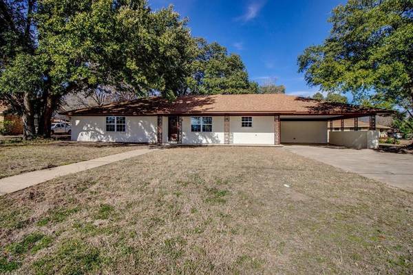 405 Arcadia Road, Kemp, TX 75143