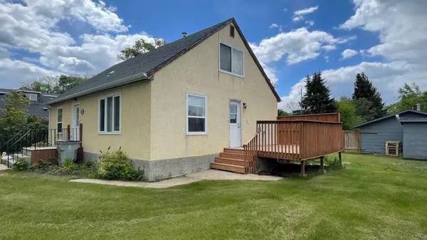 Wainwright, AB T9W 1H1,1113 4th AVE