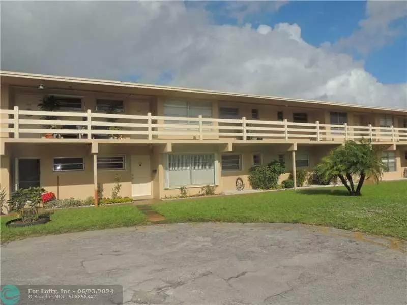 3000 NW 43rd Ter  #201, Lauderdale Lakes, FL 33313