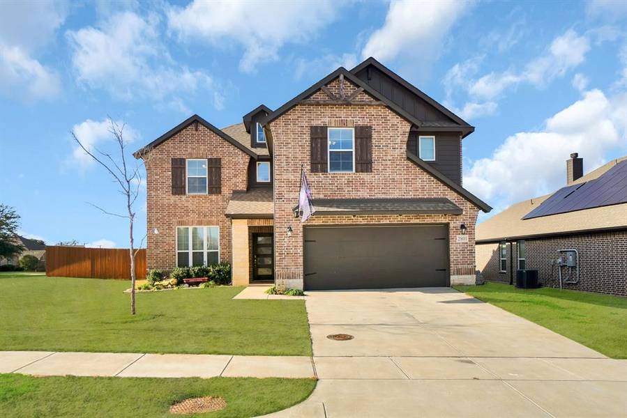 2801 Saratoga Drive, Ennis, TX 75119