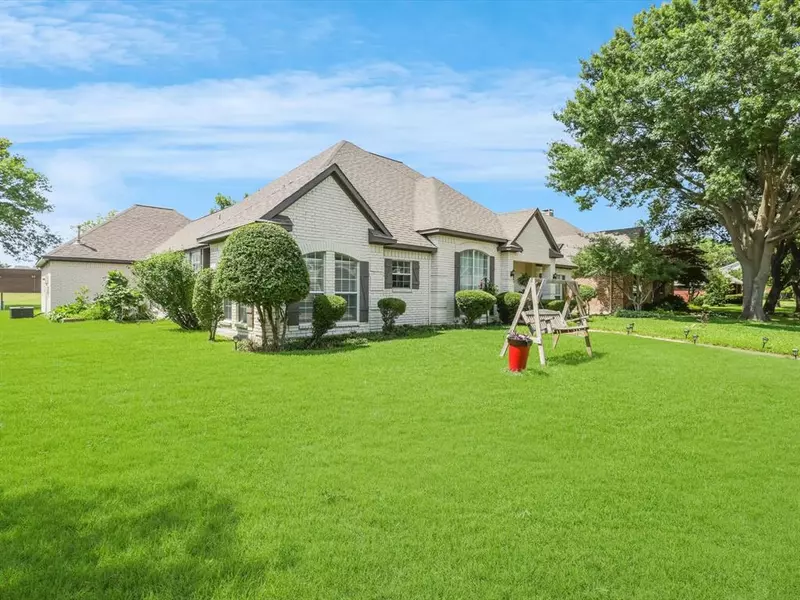 1413 W Waterford Place, Garland, TX 75044