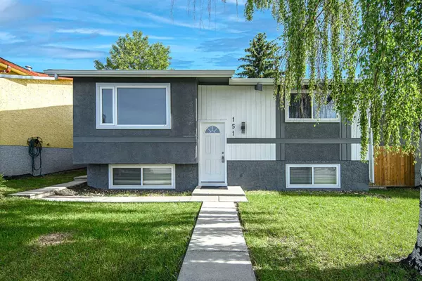 Calgary, AB T2A 4A2,151 Marbank WAY NE