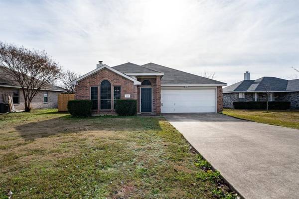 1513 S Rockwall Avenue, Terrell, TX 75160