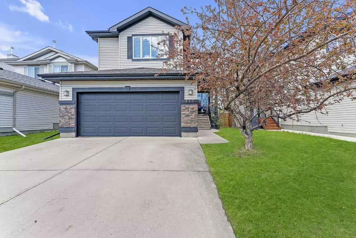 Okotoks, AB T1S2J2,237 Westmount CRES