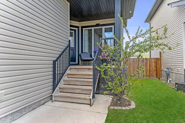 Okotoks, AB T1S2J2,237 Westmount CRES