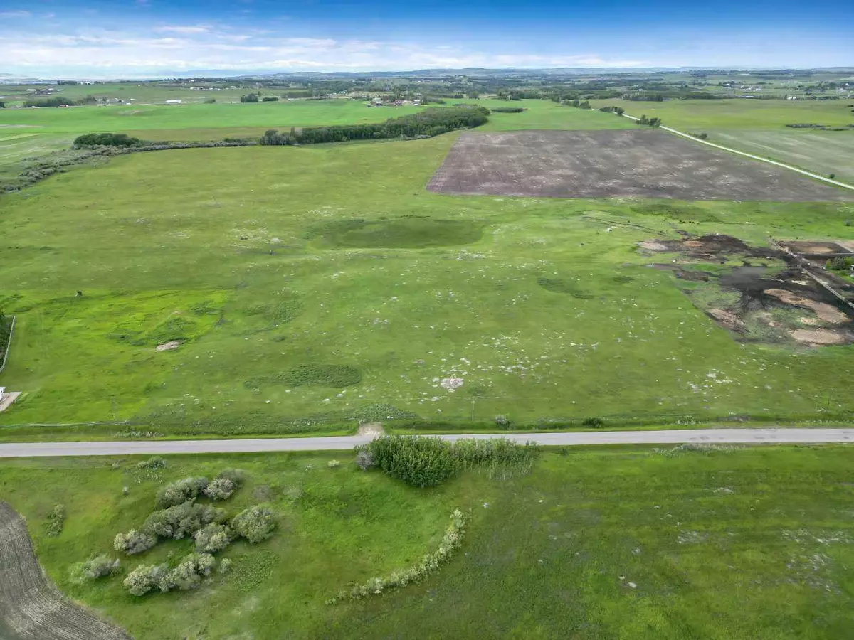 Rural Foothills County, AB T1S 4Z4,306065 64 ST East