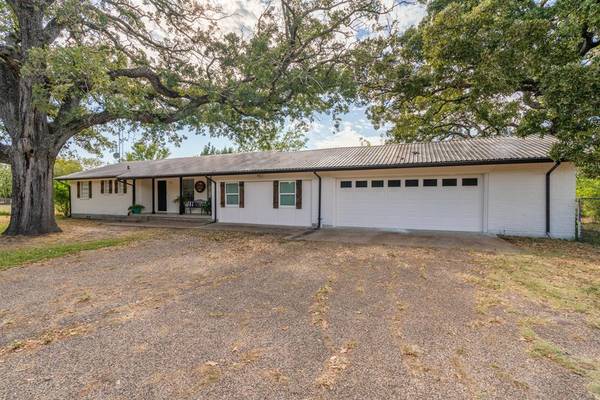 384 County Road 3101, Greenville, TX 75402