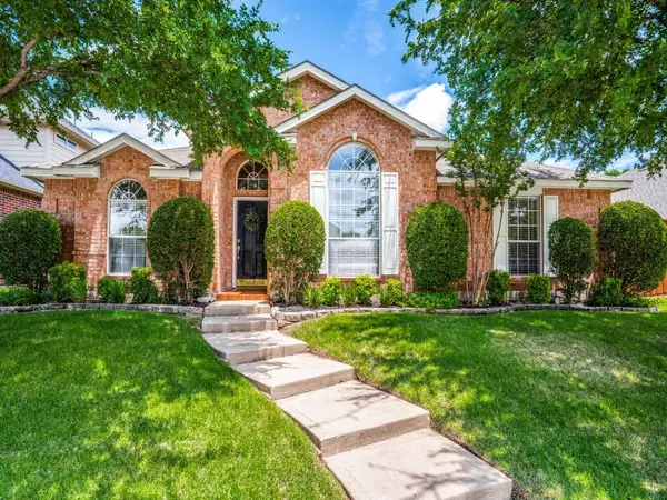 3957 WILLOWBEND Drive, The Colony, TX 75056