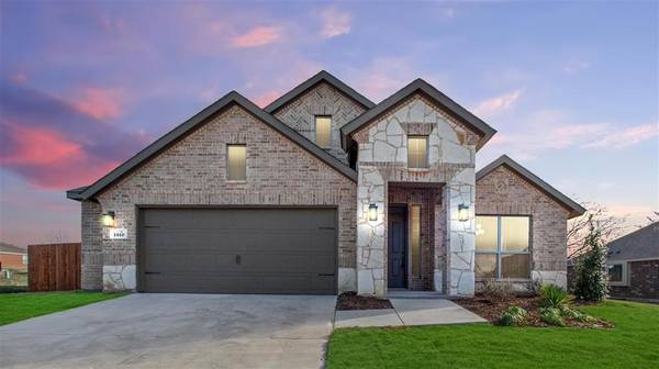 1810 Sunflower Drive, Glenn Heights, TX 75154