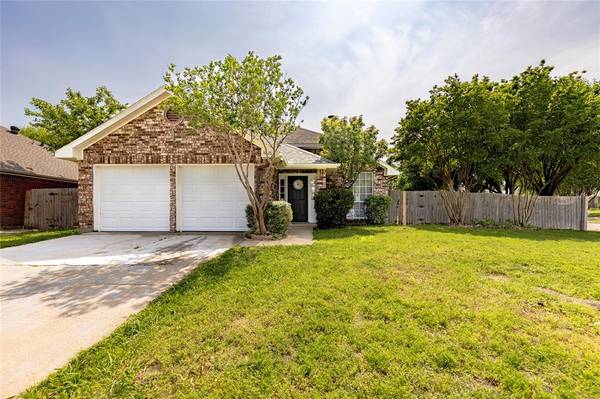 8626 Fairfax Avenue, Rowlett, TX 75089