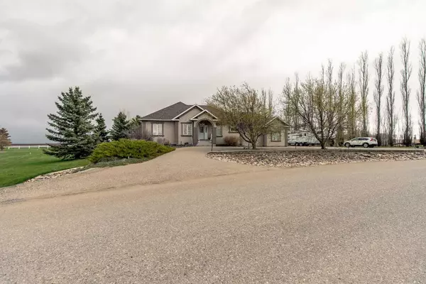 Rural Lethbridge County, AB T1J5S2,110 Chulavista Close