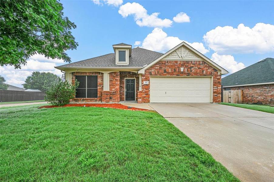 934 Remington Ranch Road, Mansfield, TX 76063