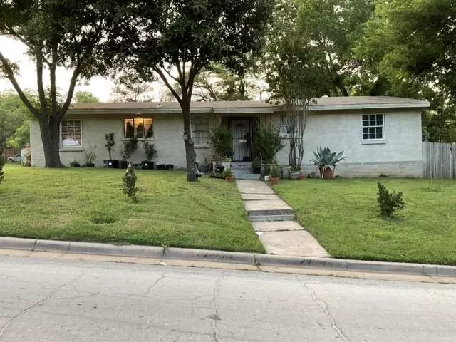 6707 Latta Street, Dallas, TX 75227