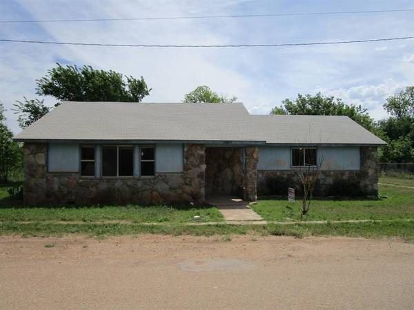 120 N 6th Street, Crowell, TX 79227