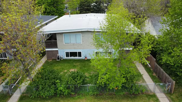 Calgary, AB T3B 1V2,7407 36 AVE NW