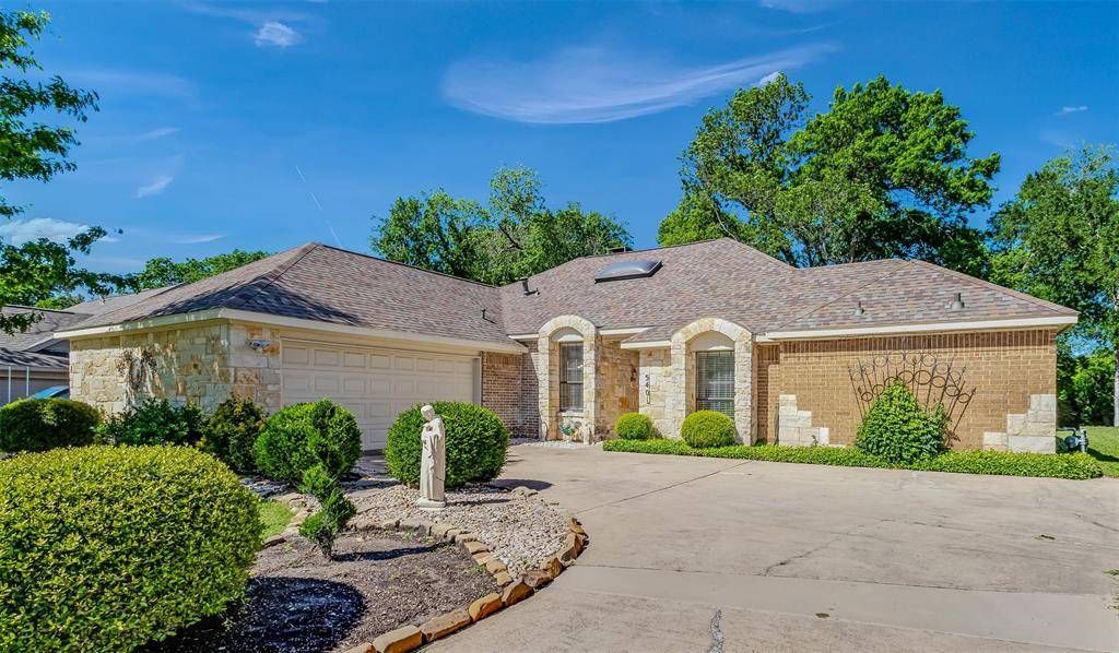 5401 Deep Canyon Drive,  Garland,  TX 75043