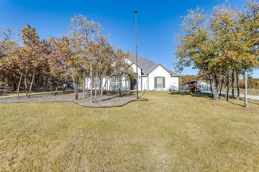 333 Timbers Circle, Poolville, TX 76487