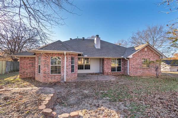 204 Sandy Drive, Lindale, TX 75771