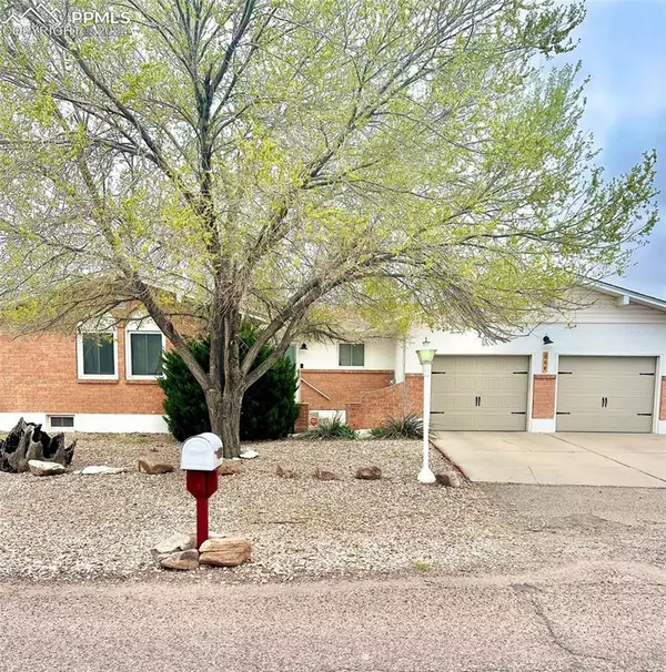 368 Maher DR, Pueblo West, CO 81007