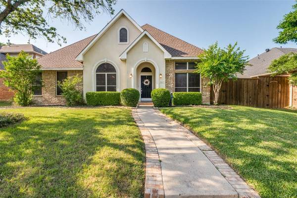 9517 Heartstone Lane, Rowlett, TX 75087