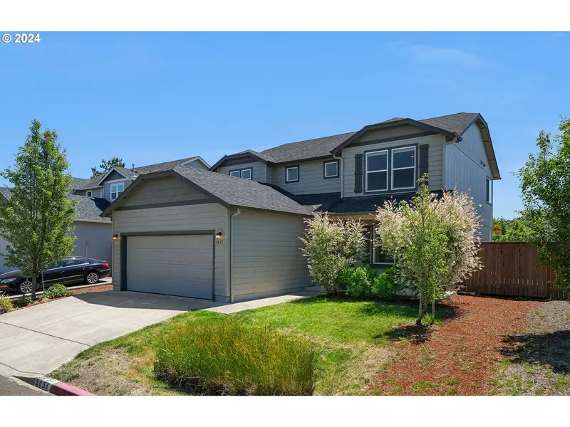 3651 PHANTOM WAY, Eugene, OR 97401