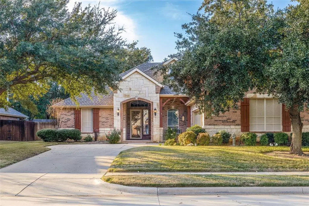 Arlington, TX 76001,8106 Summerleaf Drive