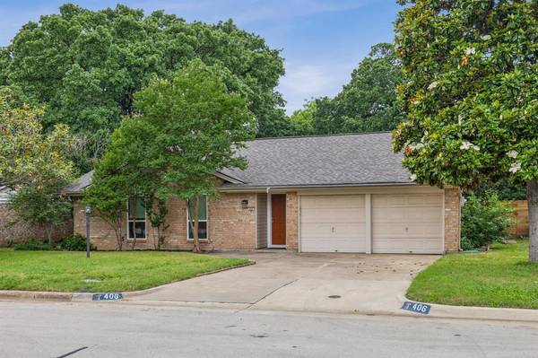 406 Canyon Ridge Drive, Euless, TX 76040