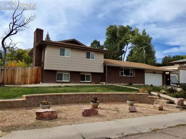 Colorado Springs, CO 80905,1644 Apache TRL