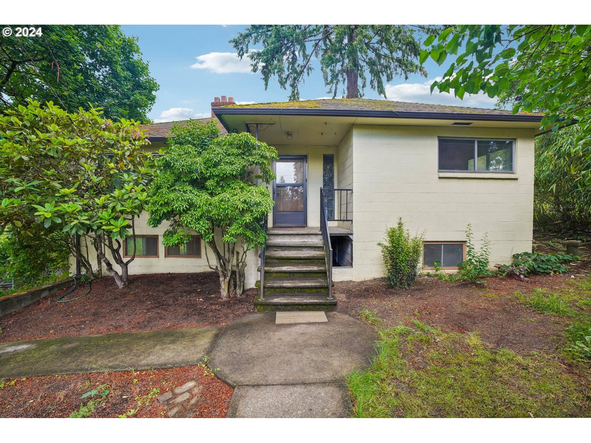 14217 SE STEELE ST, Portland, OR 97236