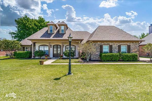 215 Cherry Blossom Lane, Benton, LA 71006