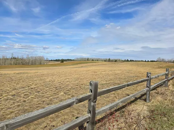 Rural Ponoka County, AB T4J 0B3,513 Dunes Ridge DR