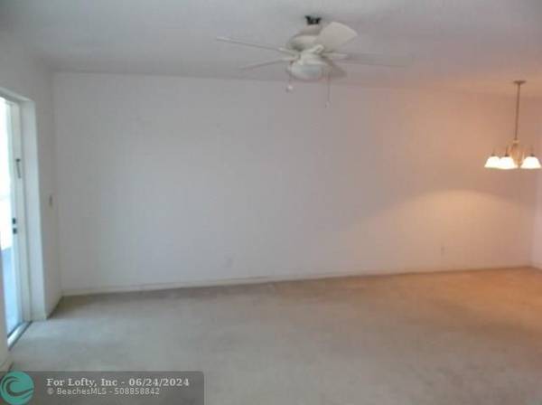 Deerfield Beach, FL 33442,74 Harwood H  #74