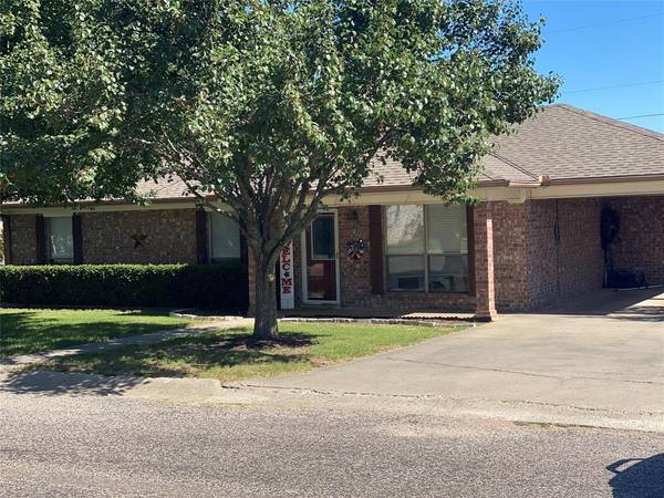 308 Tammy Court, Collinsville, TX 76233