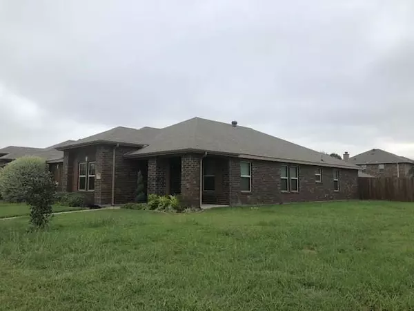 1308 Bluebonnet Drive, Desoto, TX 75115