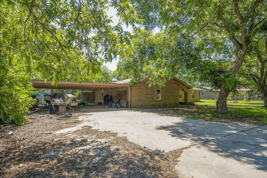 409 Pecan Grove Drive, Clyde, TX 79510