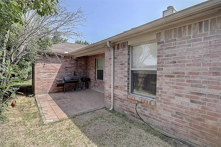 3111 Calle Bella Drive, Dallas, TX 75211