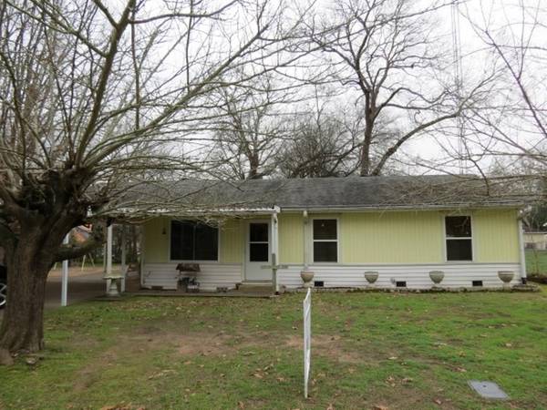 23162 Lakewood Drive, Berryville, TX 75763