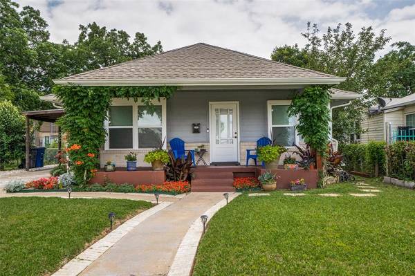 6810 Victoria Avenue,  Dallas,  TX 75209