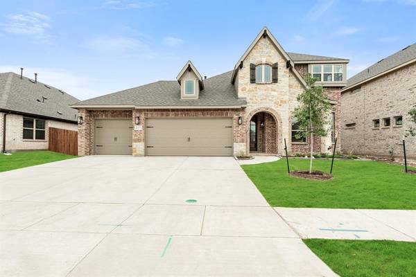 117 Claywood Drive, Glenn Heights, TX 75154